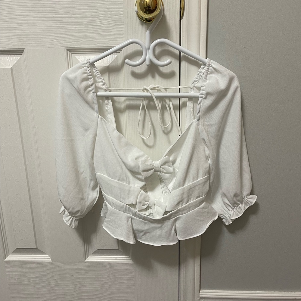NLW cut-out bow top